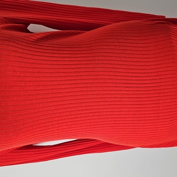 Zara Bright Red Crew Neck Ribbed Stretchy Fit & Flare Long Sleeve Midi Dress - Picture 3 of 10